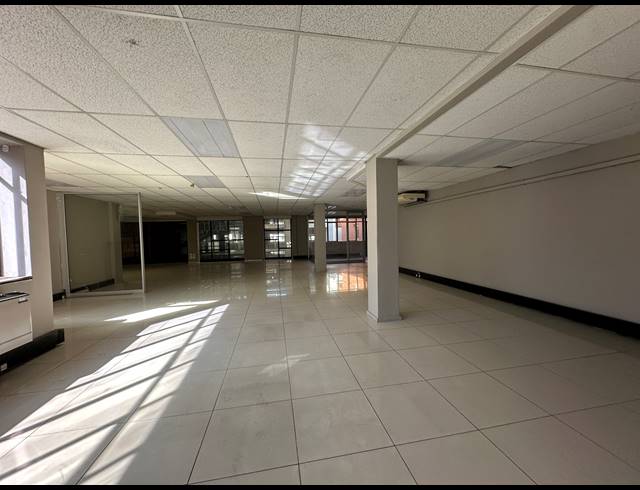 1,760M² OFFICE TO LET IN SANDTON CENTRAL